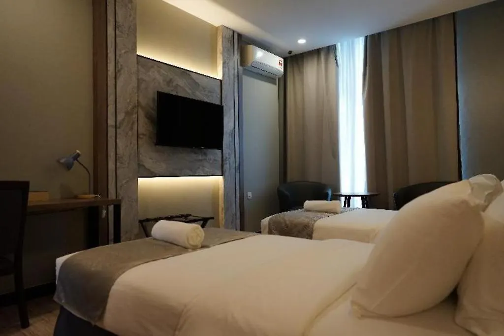 Kingston Hotel Kota Kinabalu 2*,